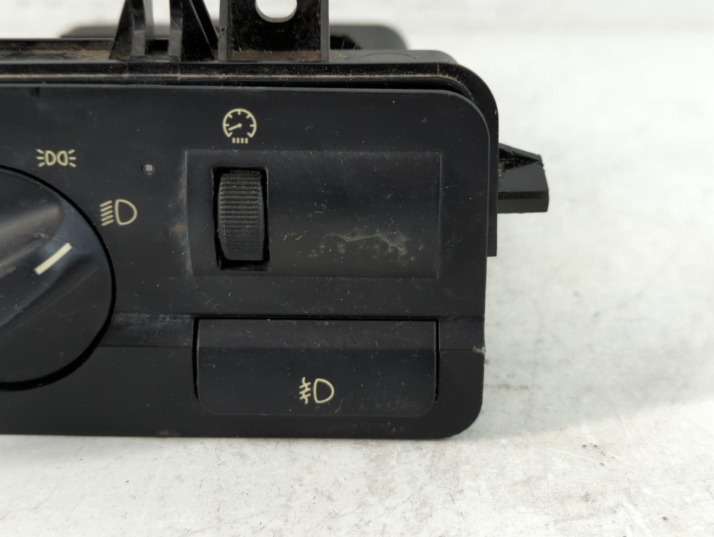 2002-2005 Bmw 330i Headlight Head Light Switch Lamp Control - Oemusedautoparts1.com