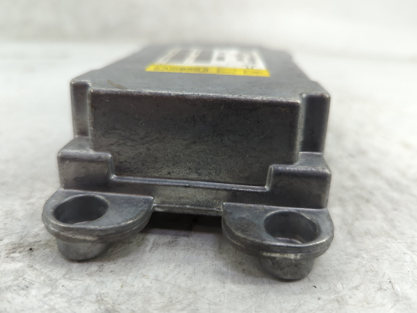Bmw 525 Safety Restraint Srs Airbag Control Module - Oemusedautoparts1.com