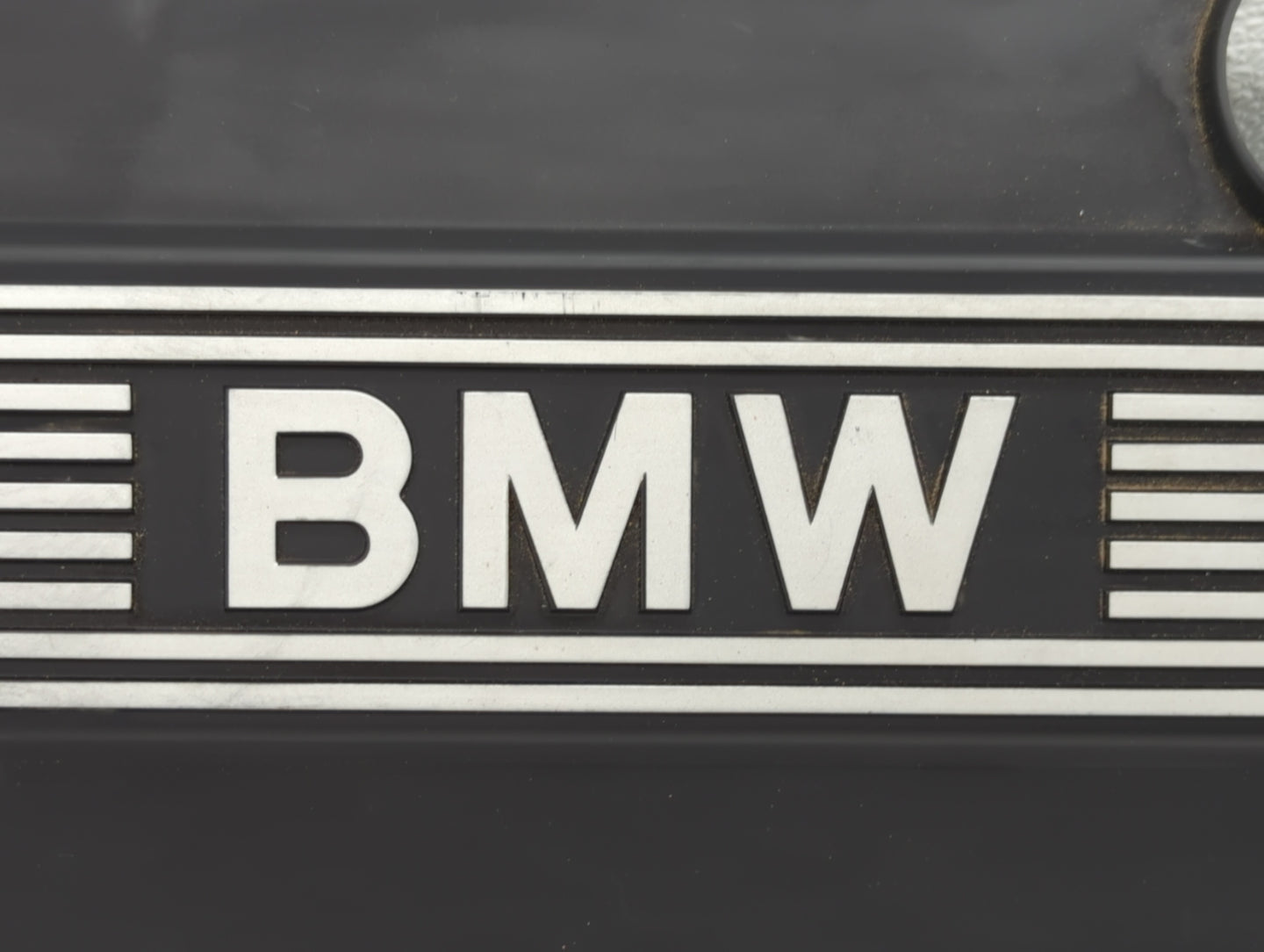 2005 Bmw 525i Engine Cover - Oemusedautoparts1.com