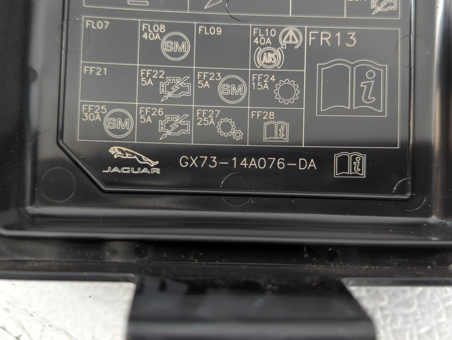 2004-2005 Bmw 530i Fusebox Fuse Box Panel Relay Module P/N:GX73-14A076-DA Fits Fits 2004 2005 OEM Used Auto Parts - Oemuseda