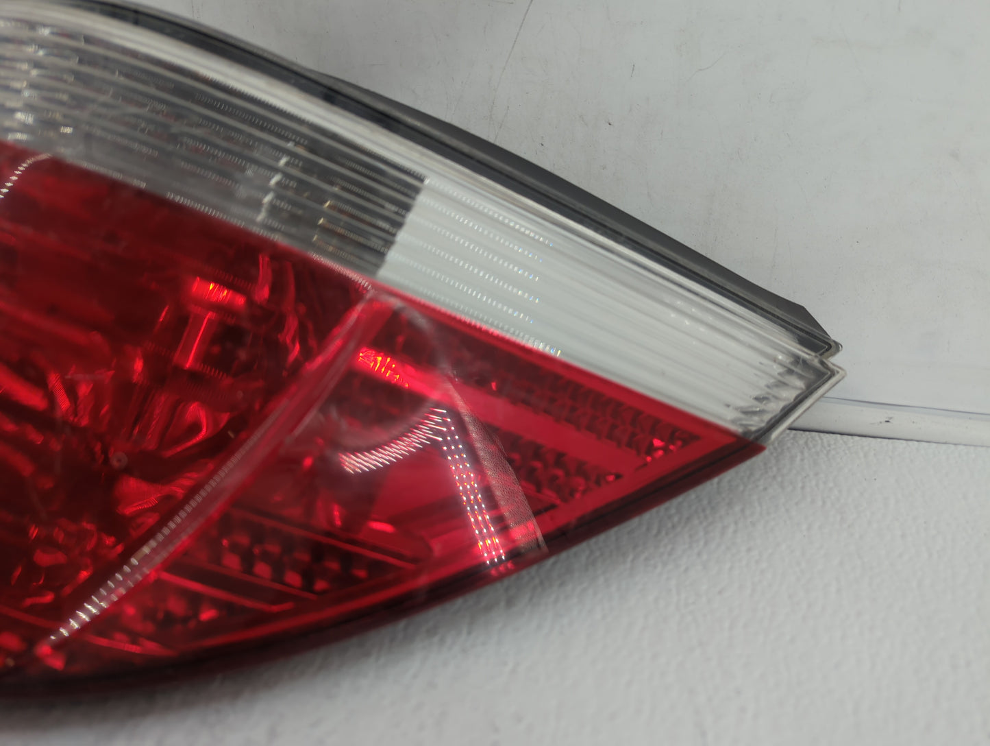 2004-2005 Bmw 545i Tail Light Assembly Passenger Right OEM P/N:158 238 03 7 165 740, 6 923 306 Fits Fits 2004 2005 2006 2007
