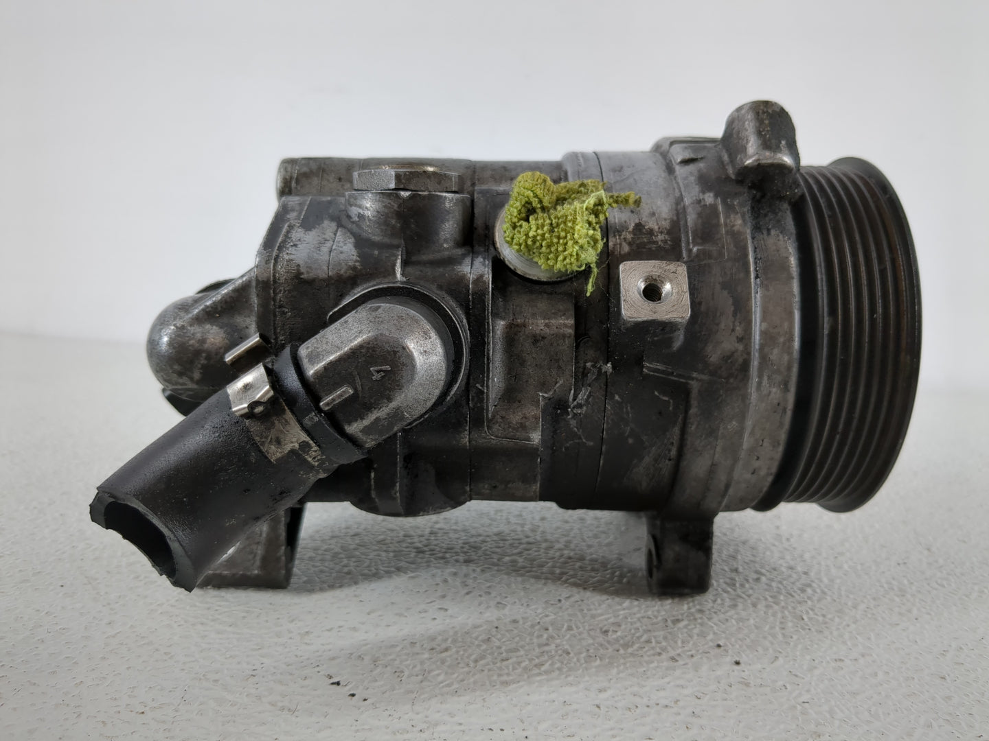2004-2005 Bmw 645ci Air Conditioning A/c Ac Compressor Oem - Oemusedautoparts1.com