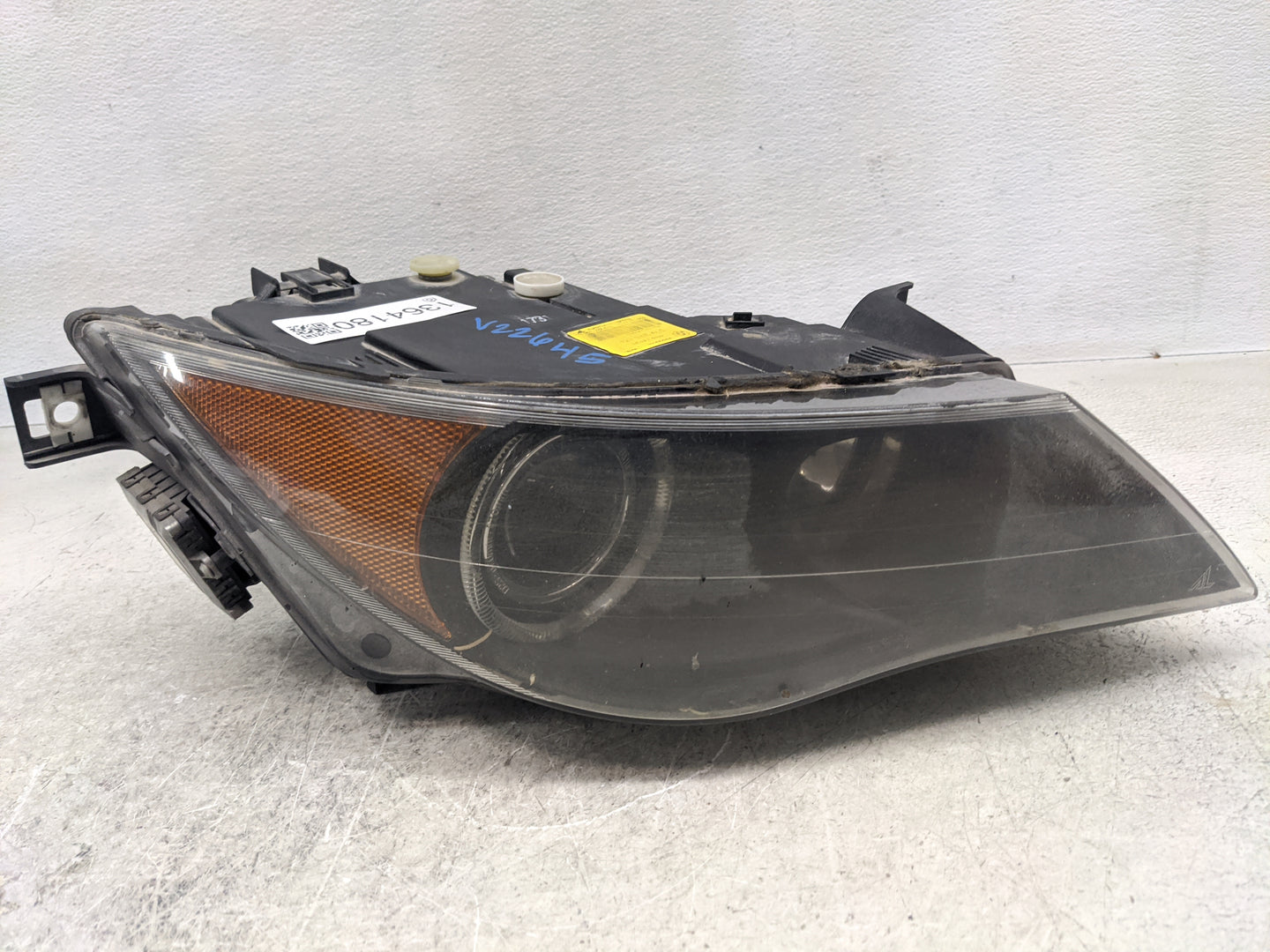 2004-2005 Bmw 645ci Passenger Right Oem Head Light Headlight Lamp - Oemusedautoparts1.com