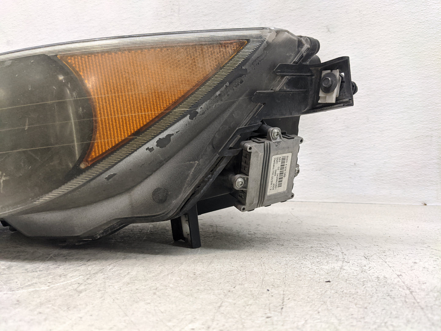 2004-2005 Bmw 645ci Driver Left Oem Head Light Headlight Lamp - Oemusedautoparts1.com