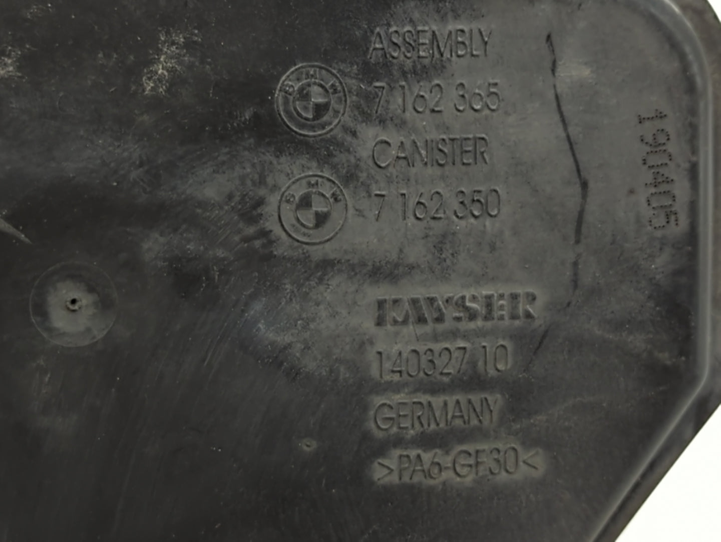 2005 Bmw 645ci Fuel Vapor Charcoal Canister - Oemusedautoparts1.com