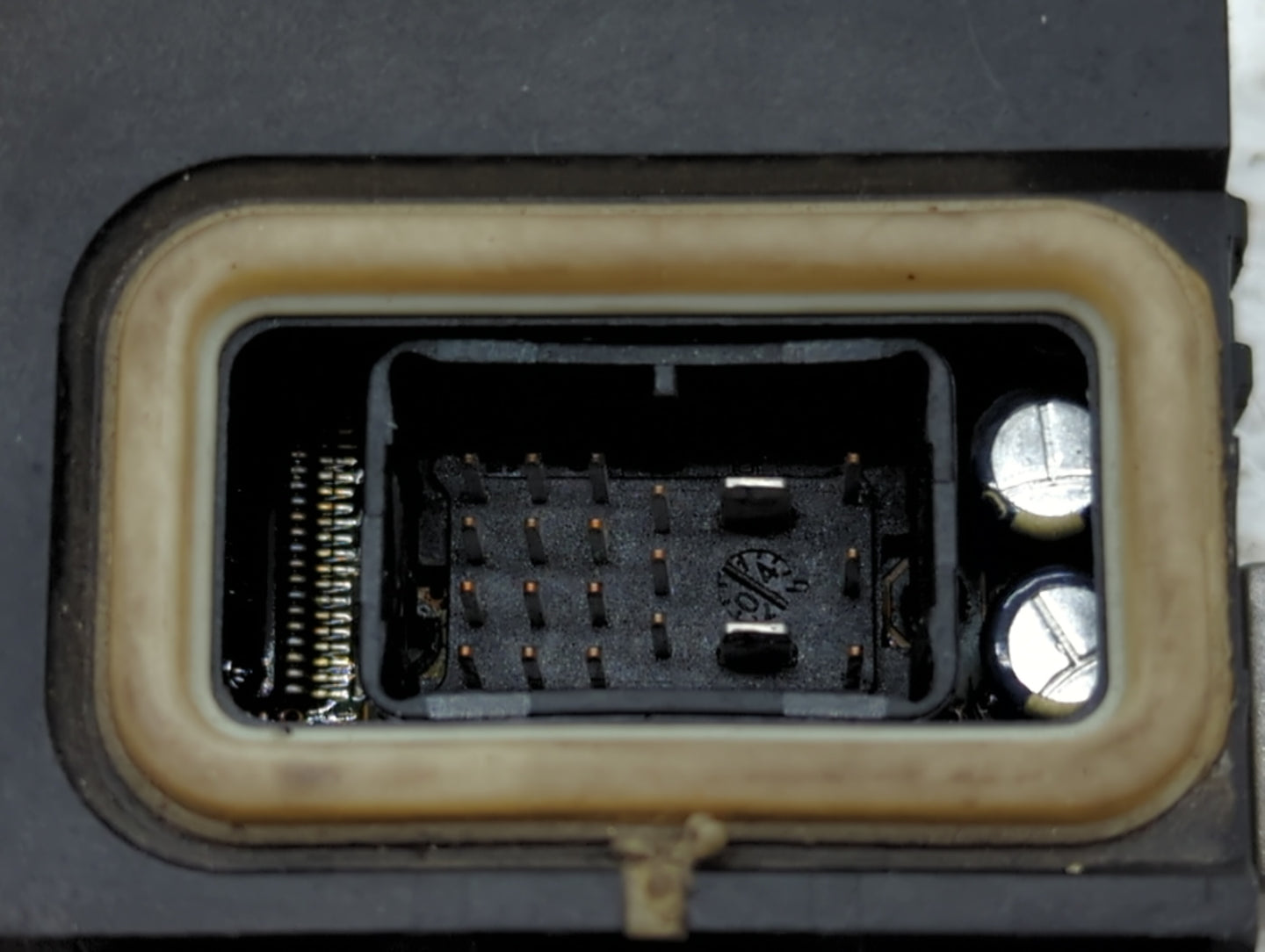2003-2005 Bmw 745i Chassis Control Module Ccm Bcm Body Control 6 934 836 - Oemusedautoparts1.com