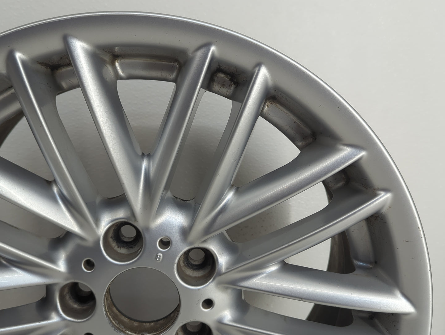 2002-2005 Bmw 745i Oem Wheel Rim 878507 - Oemusedautoparts1.com