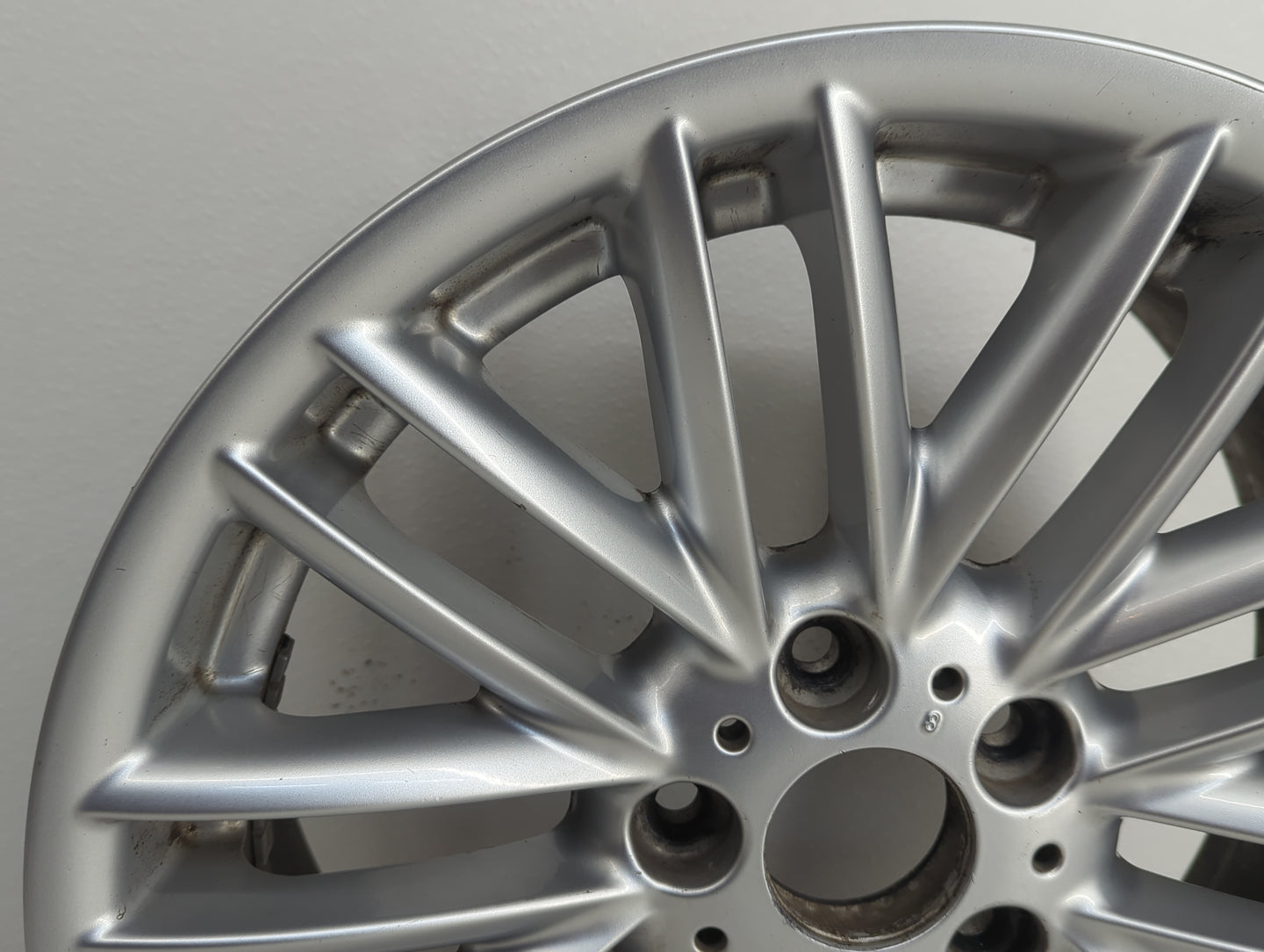 2002-2005 Bmw 745i Oem Wheel Rim 878507 - Oemusedautoparts1.com