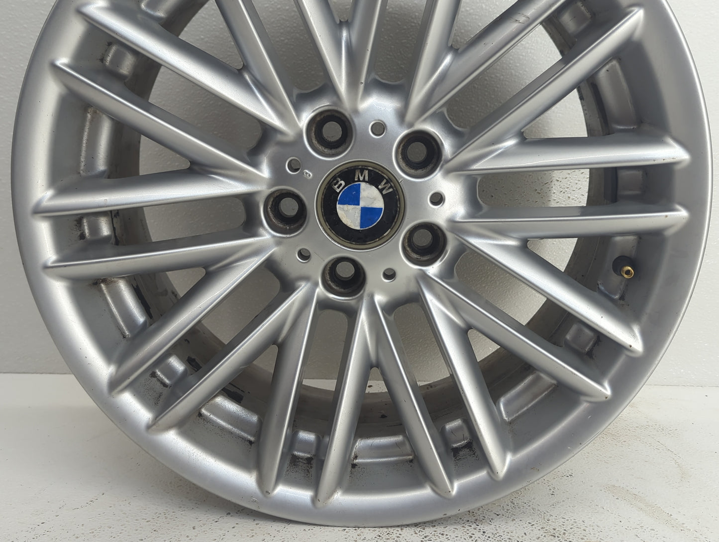 2002-2005 Bmw 745i Oem Wheel Rim 878514 - Oemusedautoparts1.com