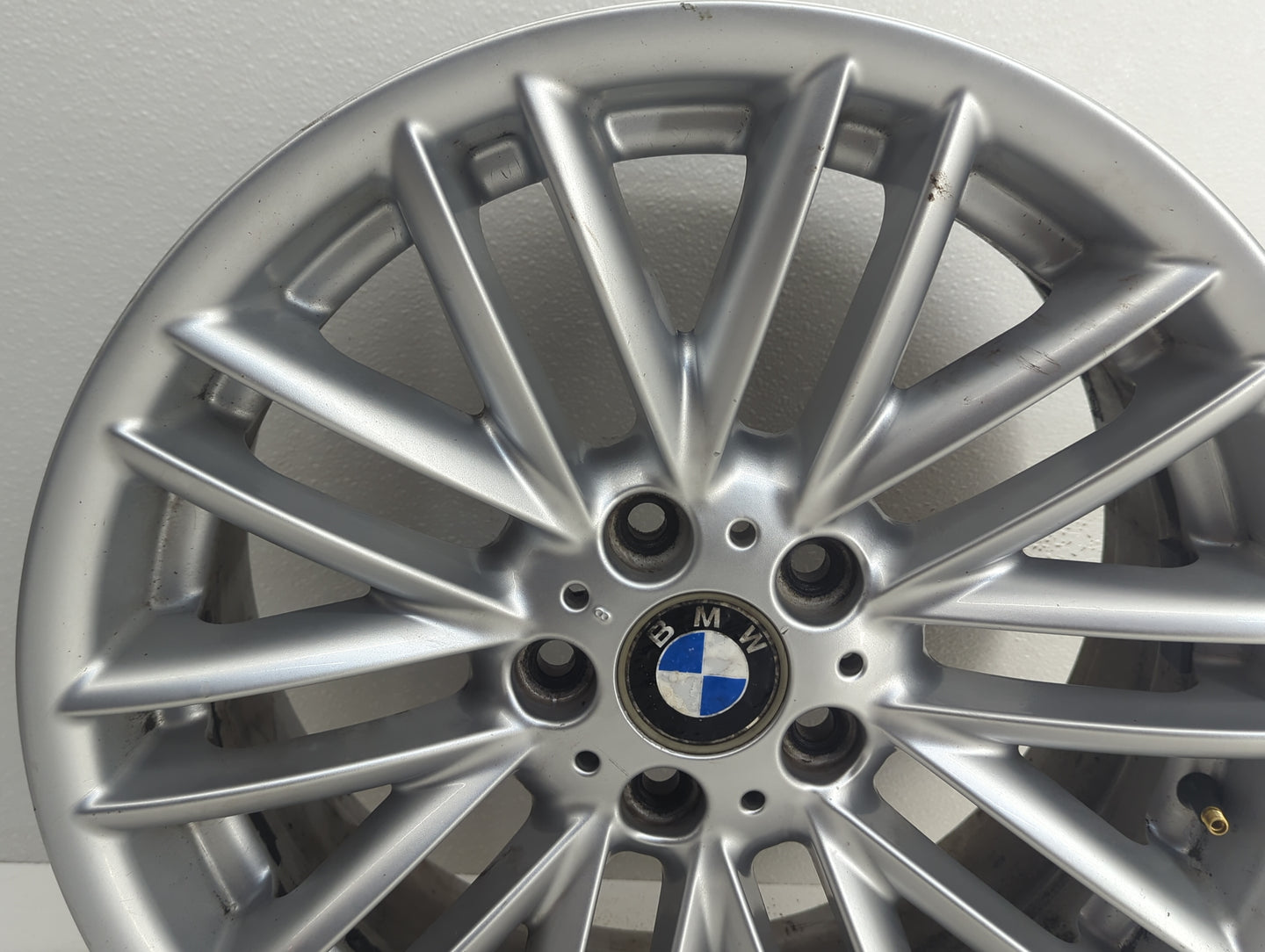 2002-2005 Bmw 745i Oem Wheel Rim 878514 - Oemusedautoparts1.com