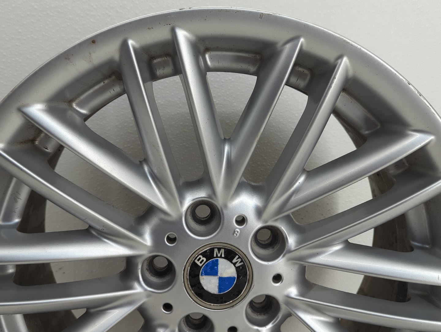 2002-2005 Bmw 745i Oem Wheel Rim 878515 - Oemusedautoparts1.com