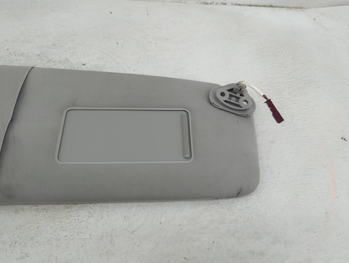 2004-2005 Bmw 745i Sun Visor Shade Replacement Passenger Right Mirror Fits Fits 2004 2005 2006 2007 2008 OEM Used Auto Parts