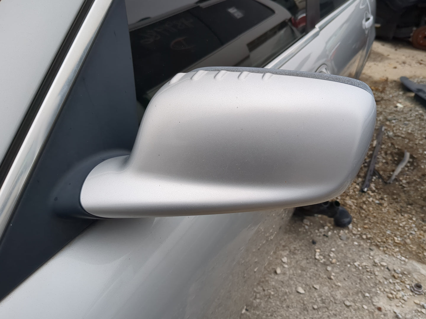 2002-2005 Bmw 745i Driver Side View Mirror - Left Door Mirror OEM Used - Oemusedautoparts1.com