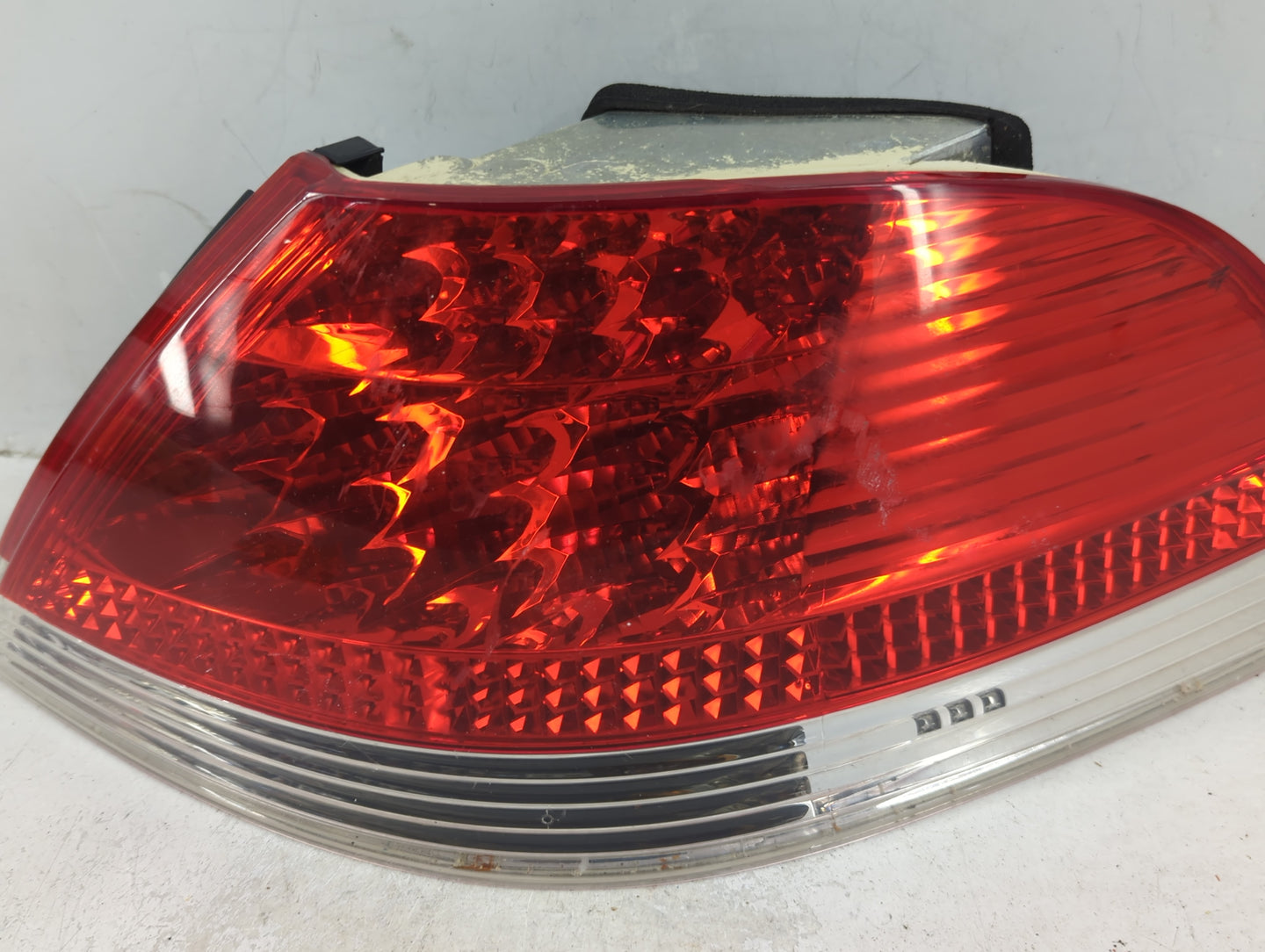 2002-2005 Bmw 745i Tail Light Assembly Passenger Right OEM Fits Fits 2002 2003 2004 2005 OEM Used Auto Parts - Oemusedautopa