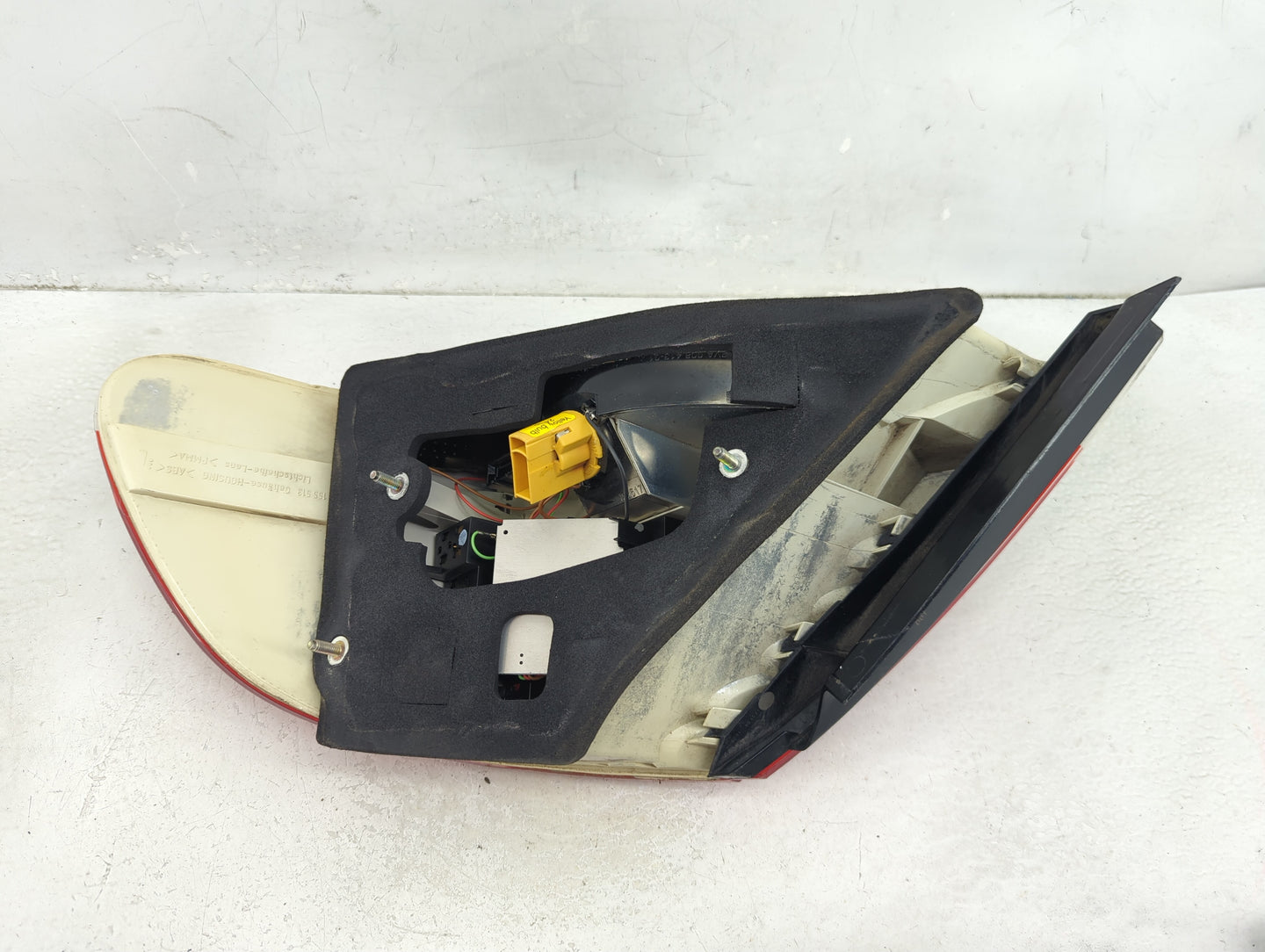 2002-2005 Bmw 745i Tail Light Assembly Driver Left OEM Fits Fits 2002 2003 2004 2005 OEM Used Auto Parts - Oemusedautoparts1