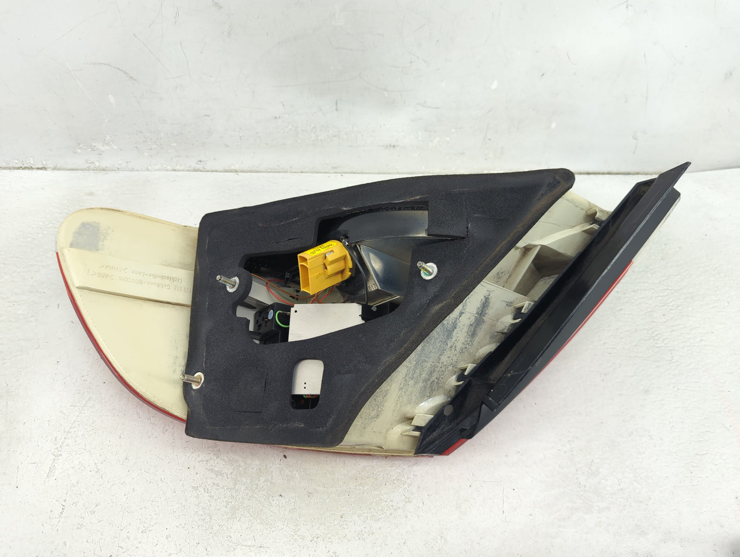 2002-2005 Bmw 745i Tail Light Assembly Driver Left OEM Fits Fits 2002 2003 2004 2005 OEM Used Auto Parts - Oemusedautoparts1