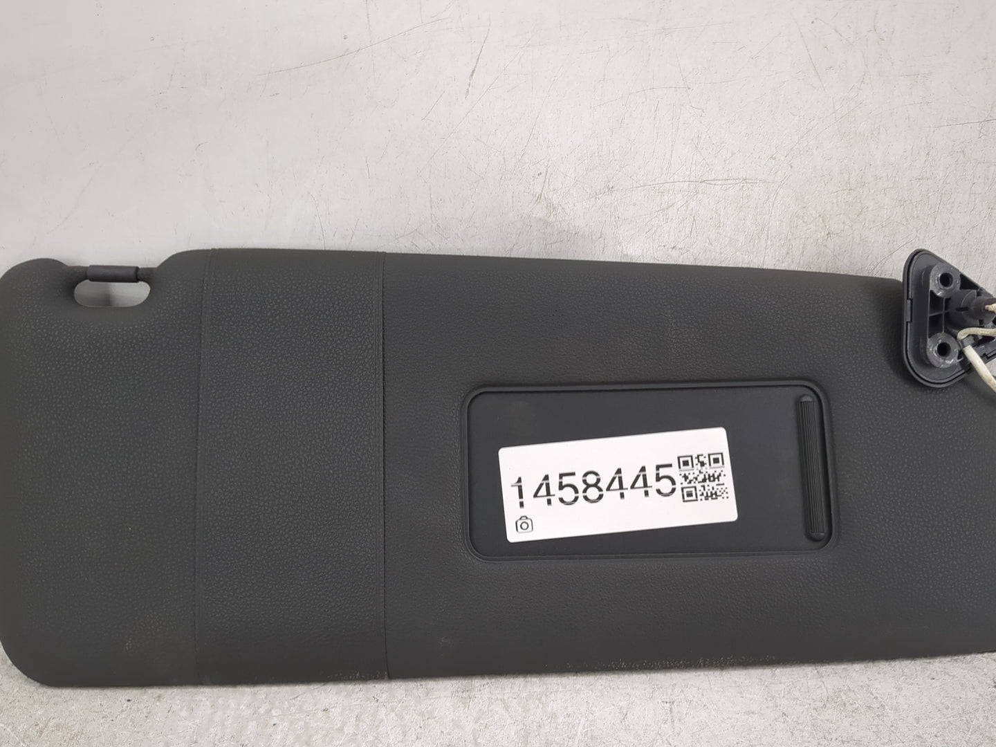 2004-2005 Bmw X3 Sun Visor Shade Replacement Passenger Right Mirror Fits Fits 2004 2005 OEM Used Auto Parts - Oemusedautopar