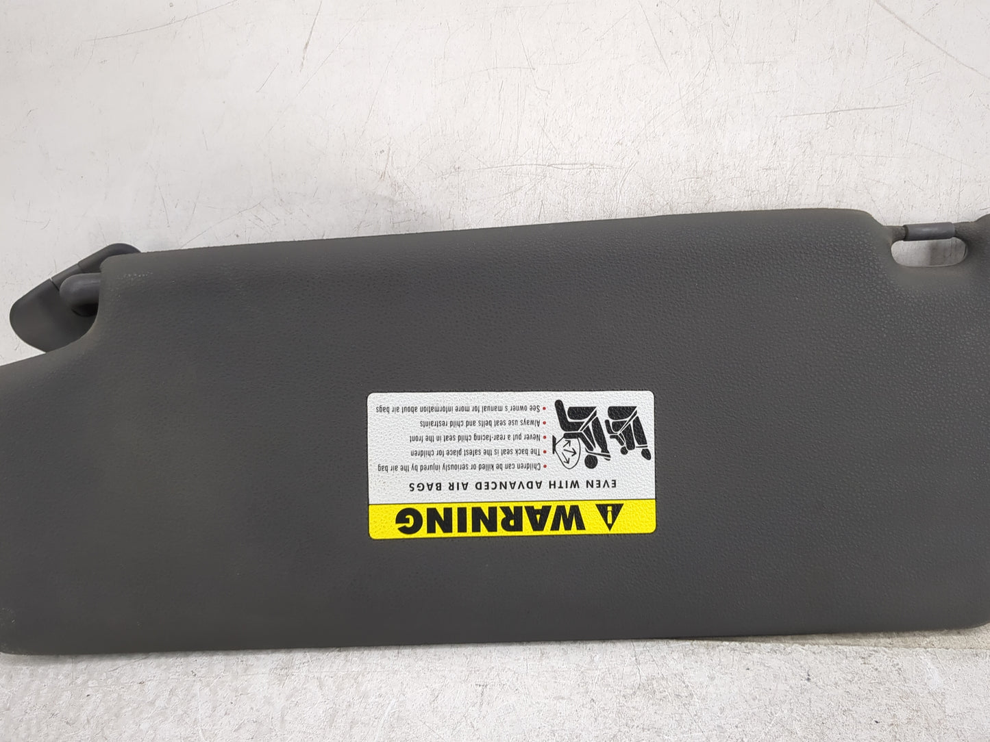 2004-2005 Bmw X3 Sun Visor Shade Replacement Passenger Right Mirror Fits Fits 2004 2005 OEM Used Auto Parts - Oemusedautopar