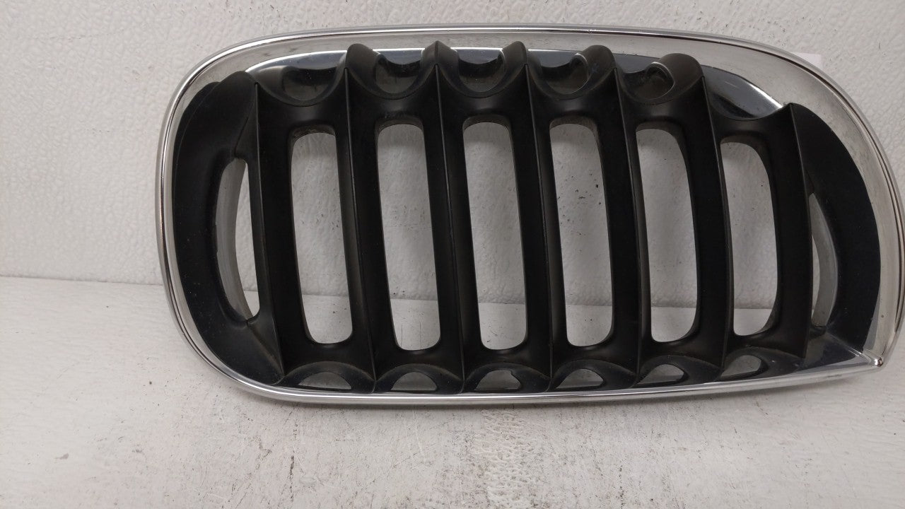 2004-2006 Bmw X3 Front Grille Bumper Not Included - Oemusedautoparts1.com