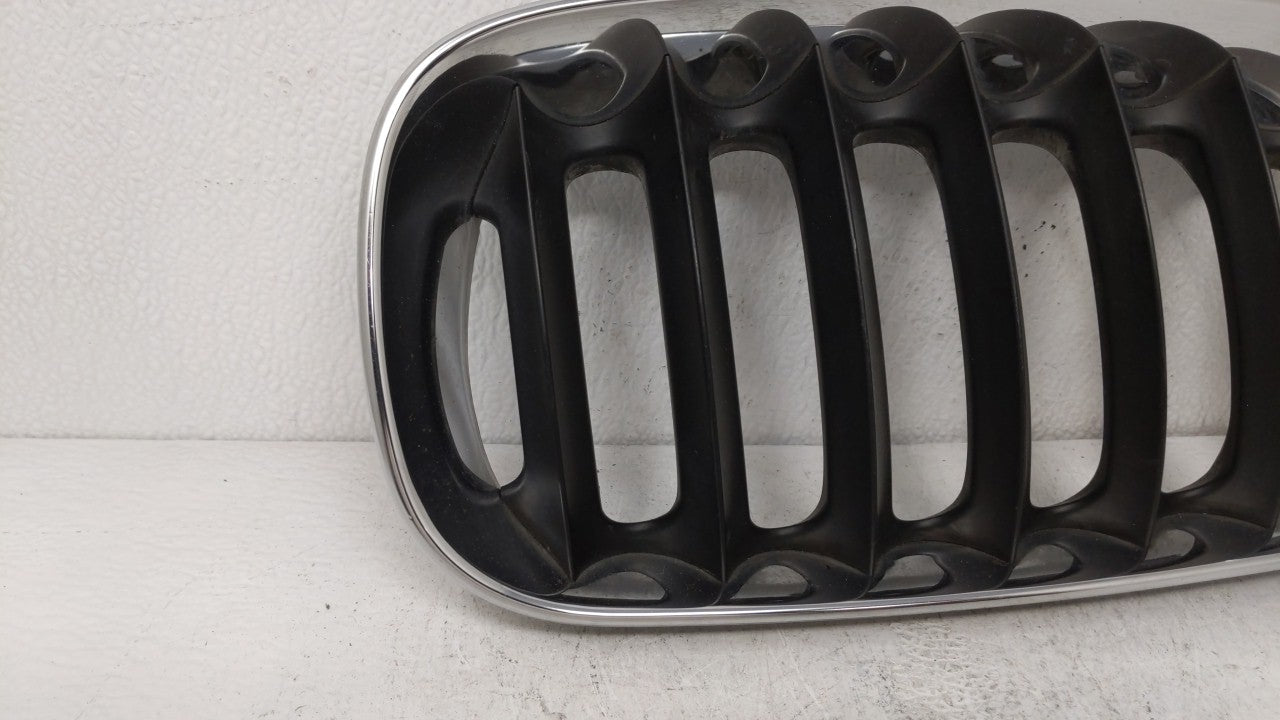 2004-2006 Bmw X3 Front Grille Bumper Not Included - Oemusedautoparts1.com