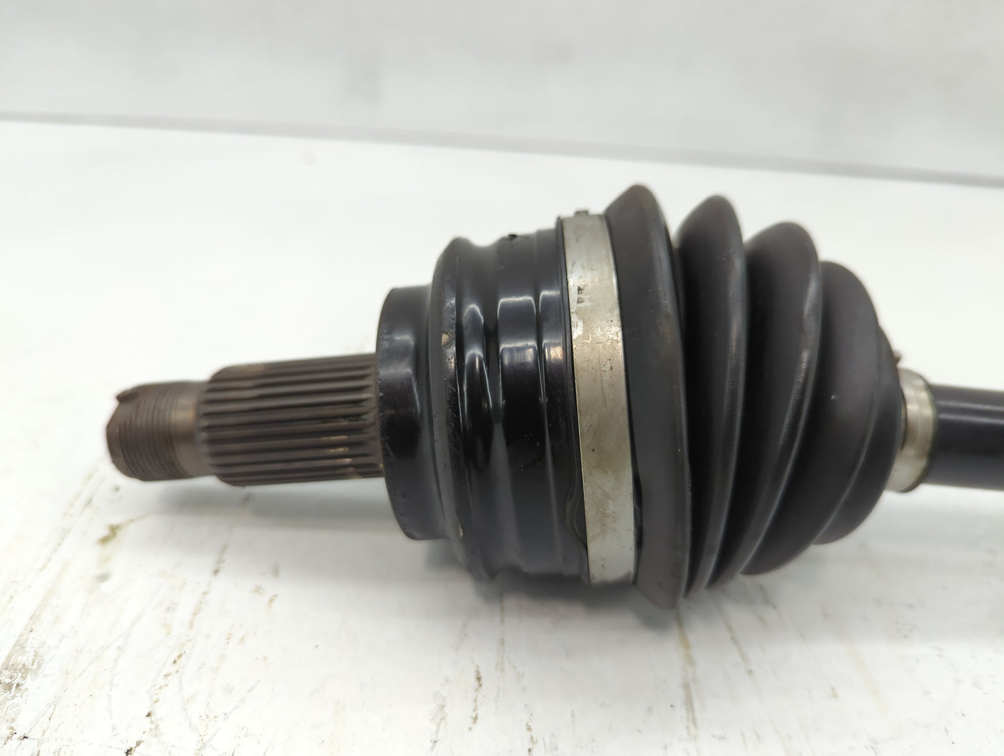 2004-2007 Bmw X3 Axle Shaft Front Driver Cv C/v - Oemusedautoparts1.com