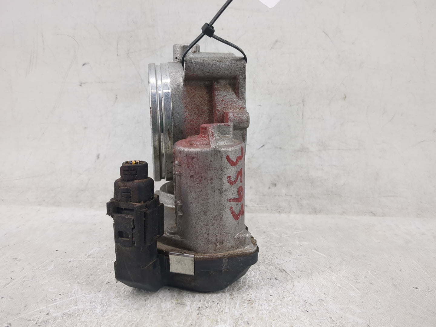 2001-2006 Bmw X5 Throttle Body P/N:A2C53112155 Fits Fits 2001 2002 2003 2004 2005 2006 OEM Used Auto Parts - Oemusedautopart