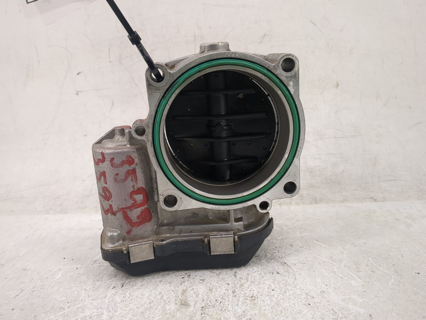 2001-2006 Bmw X5 Throttle Body P/N:A2C53112155 Fits Fits 2001 2002 2003 2004 2005 2006 OEM Used Auto Parts - Oemusedautopart