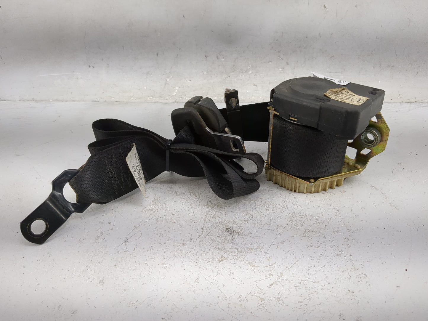 2001-2006 Bmw X5 Driver Left Seat Belt Front Retractor Black - Oemusedautoparts1.com