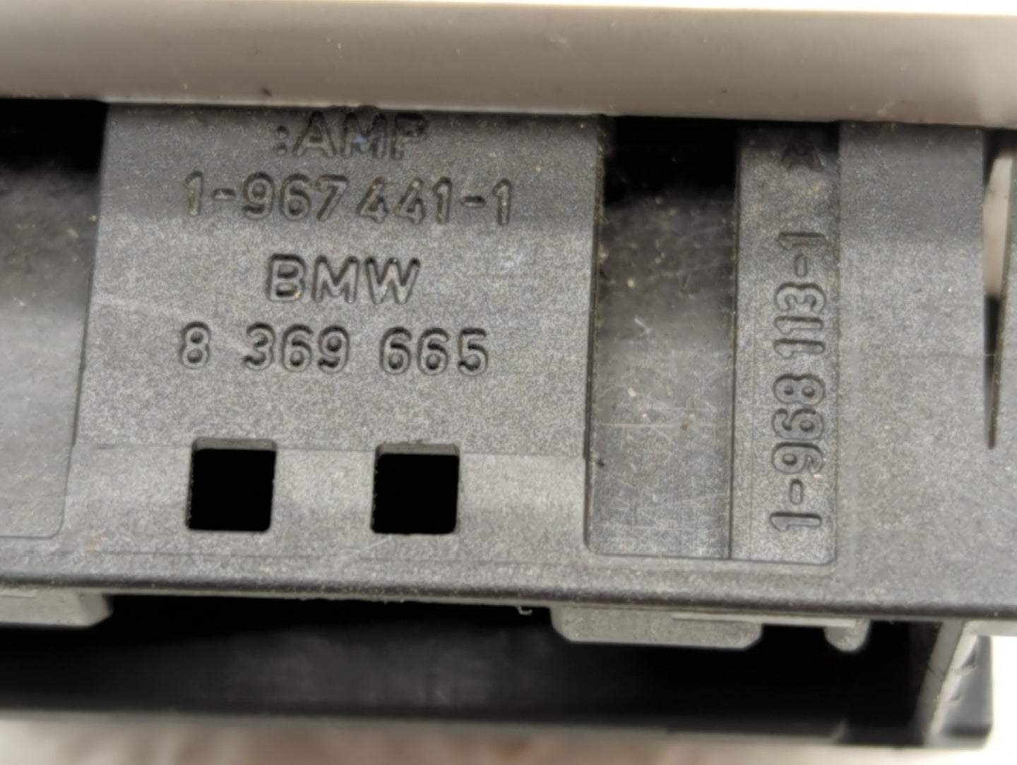 2005 Bmw X5 Chassis Control Module Ccm Bcm Body Control 61.35-6 937 791 - Oemusedautoparts1.com