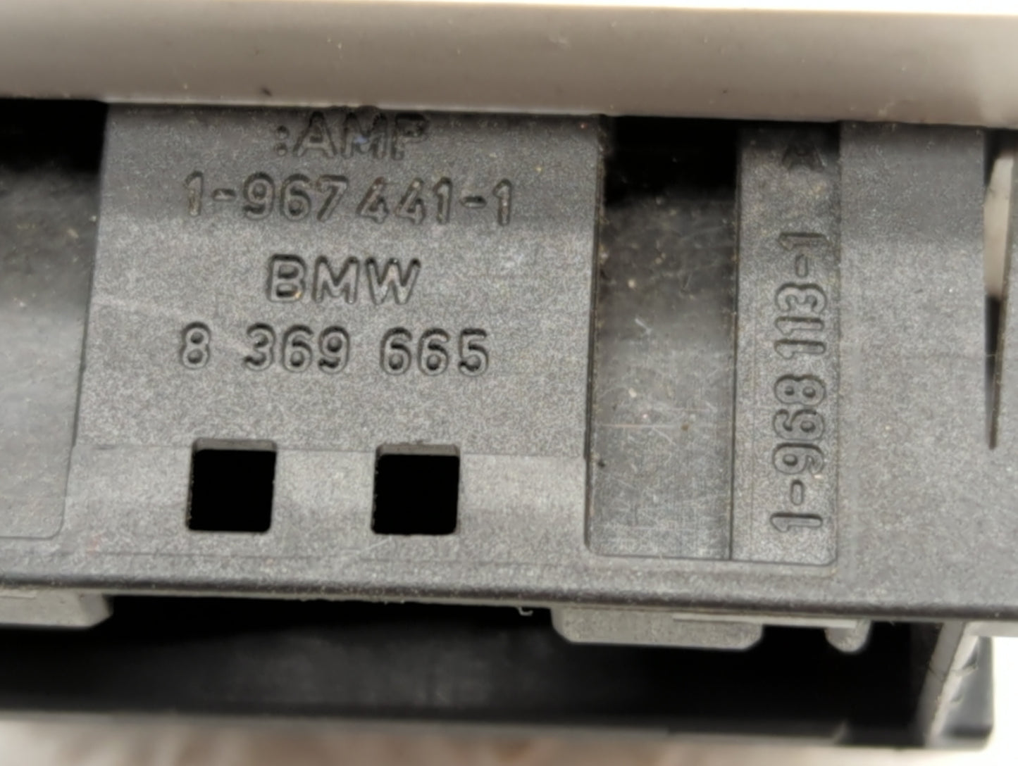 2005 Bmw X5 Chassis Control Module Ccm Bcm Body Control 61.35-6 937 791 - Oemusedautoparts1.com