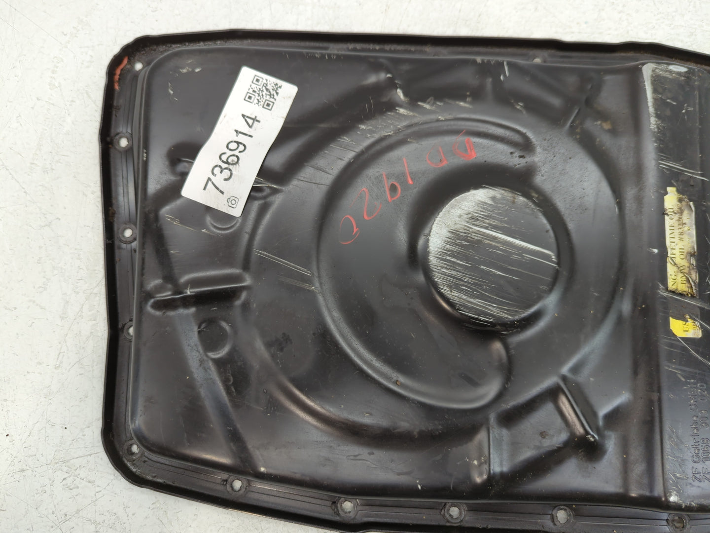 2004-2006 Bmw X5 Engine Oil Pan P/N:ZF 1068 808 020 Fits Fits 2004 2005 2006 OEM Used Auto Parts - Oemusedautoparts1.com