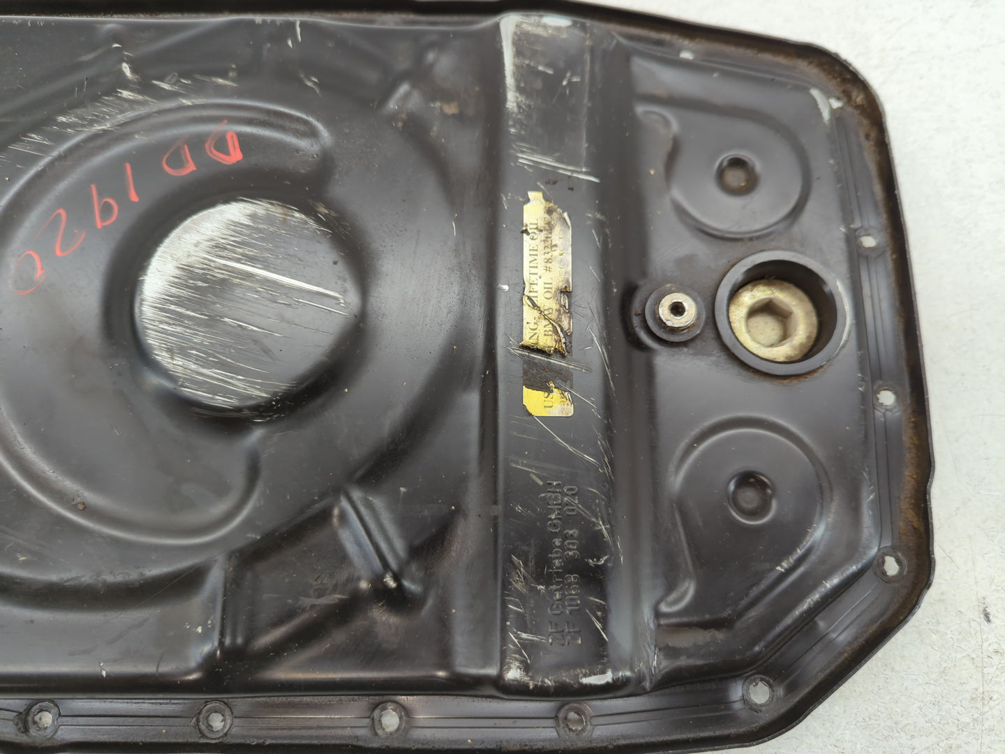 2004-2006 Bmw X5 Engine Oil Pan P/N:ZF 1068 808 020 Fits Fits 2004 2005 2006 OEM Used Auto Parts - Oemusedautoparts1.com