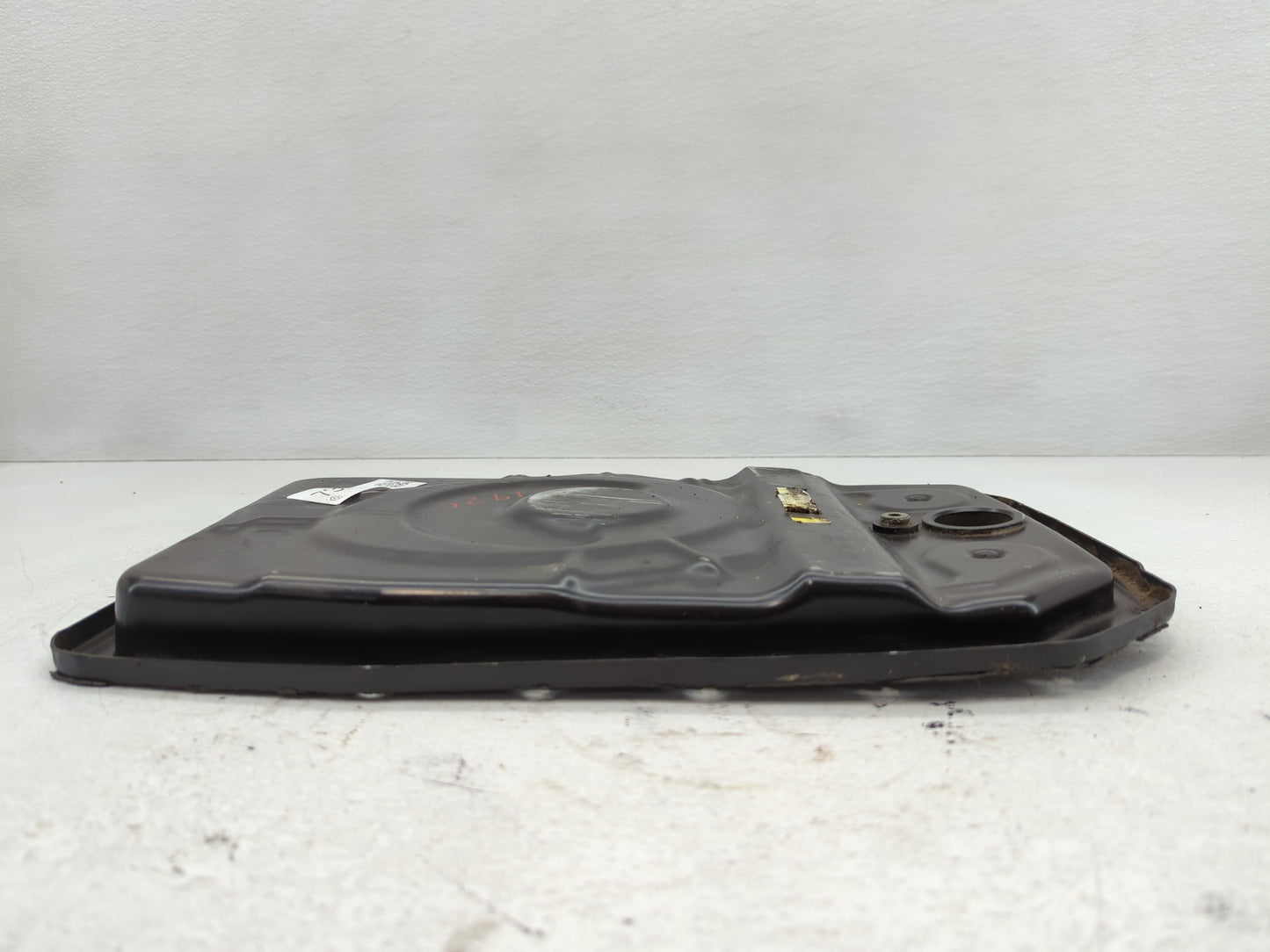 2004-2006 Bmw X5 Engine Oil Pan P/N:ZF 1068 808 020 Fits Fits 2004 2005 2006 OEM Used Auto Parts - Oemusedautoparts1.com