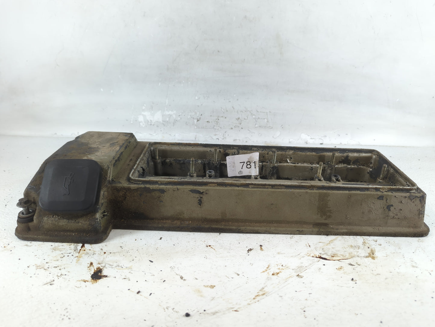 2005 Bmw X5 Driver Left Cylinder Head Valve Cover P/N:1703174 Fits OEM Used Auto Parts - Oemusedautoparts1.com