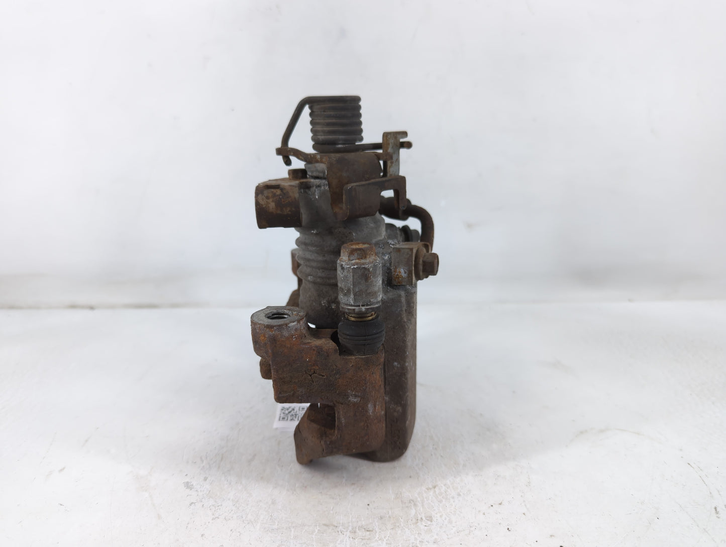 2005-2009 Buick Allure Front Driver Left Brake Caliper - Oemusedautoparts1.com