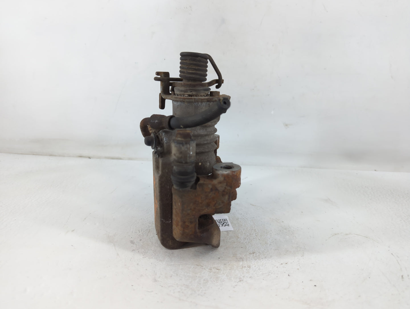 2005-2009 Buick Allure Front Driver Left Brake Caliper - Oemusedautoparts1.com