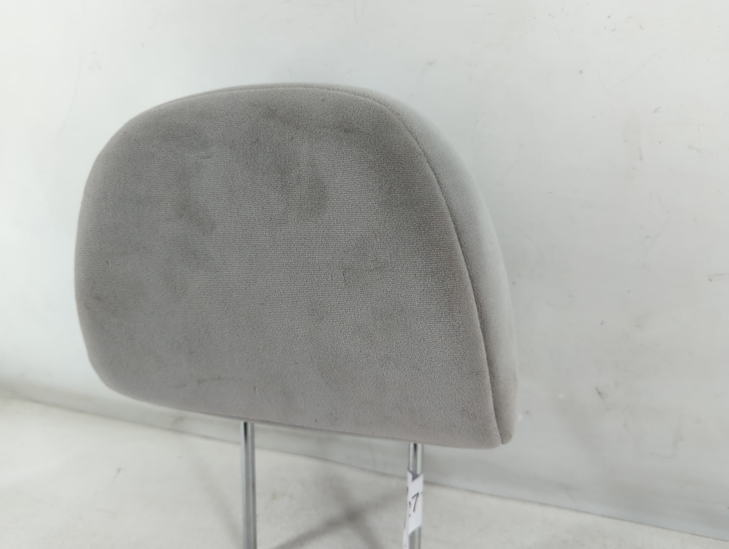 2005 Buick Allure Headrest Head Rest Front Driver Passenger Seat Fits OEM Used Auto Parts - Oemusedautoparts1.com