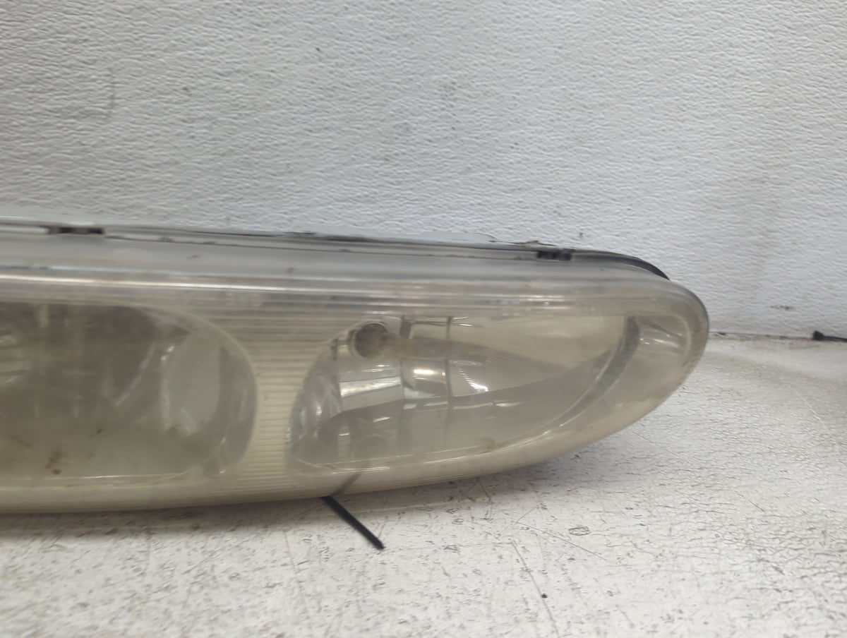 2002-2005 Buick Century Passenger Right Oem Head Light Headlight Lamp 1499997 - Oemusedautoparts1.com