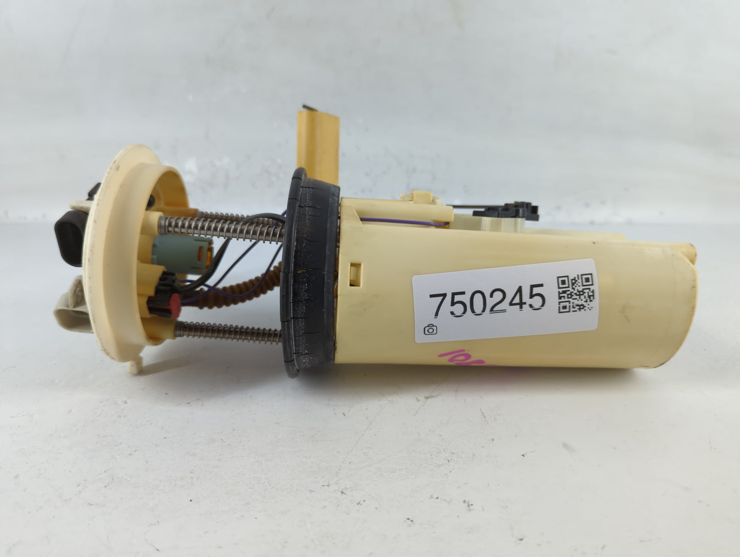 2004-2005 Buick Century Electrical Gas Fuel Pump Assembly - Oemusedautoparts1.com