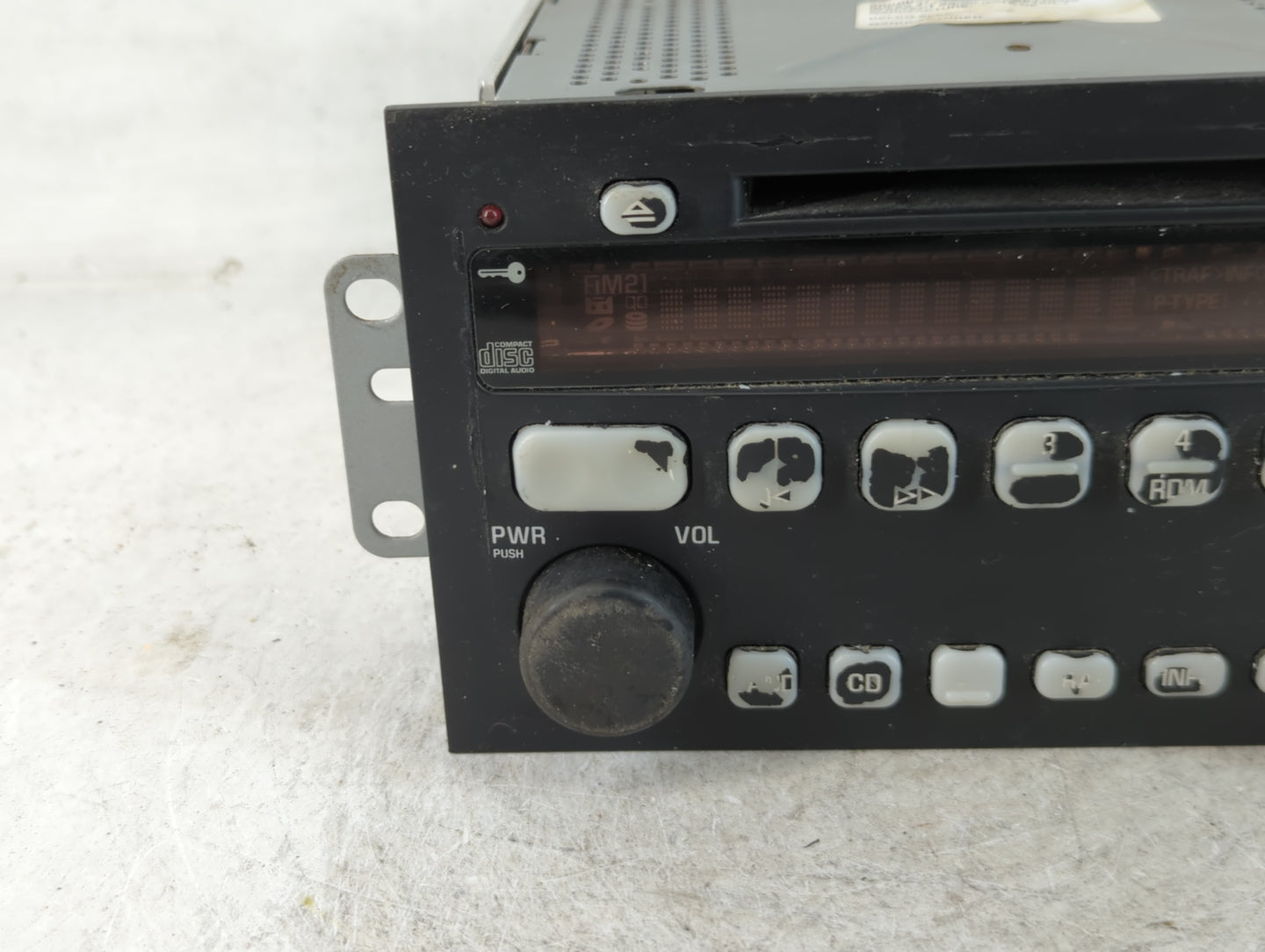 2004-2005 Buick Century Radio AM FM Cd Player Receiver Replacement P/N:10346985 Fits Fits 2004 2005 2006 2007 OEM Used Auto 