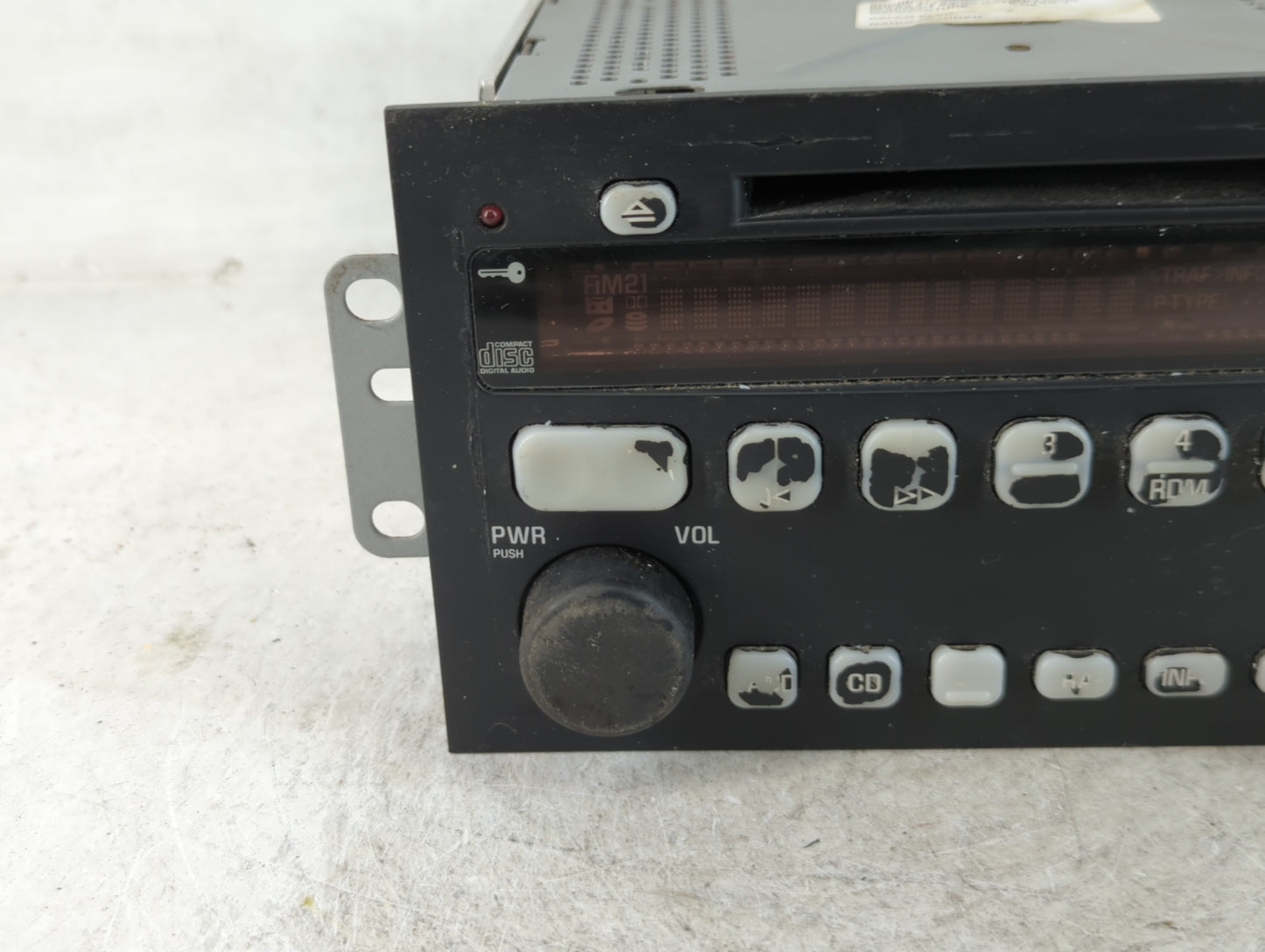 2004-2005 Buick Century Radio AM FM Cd Player Receiver Replacement P/N:10346985 Fits Fits 2004 2005 2006 2007 OEM Used Auto 