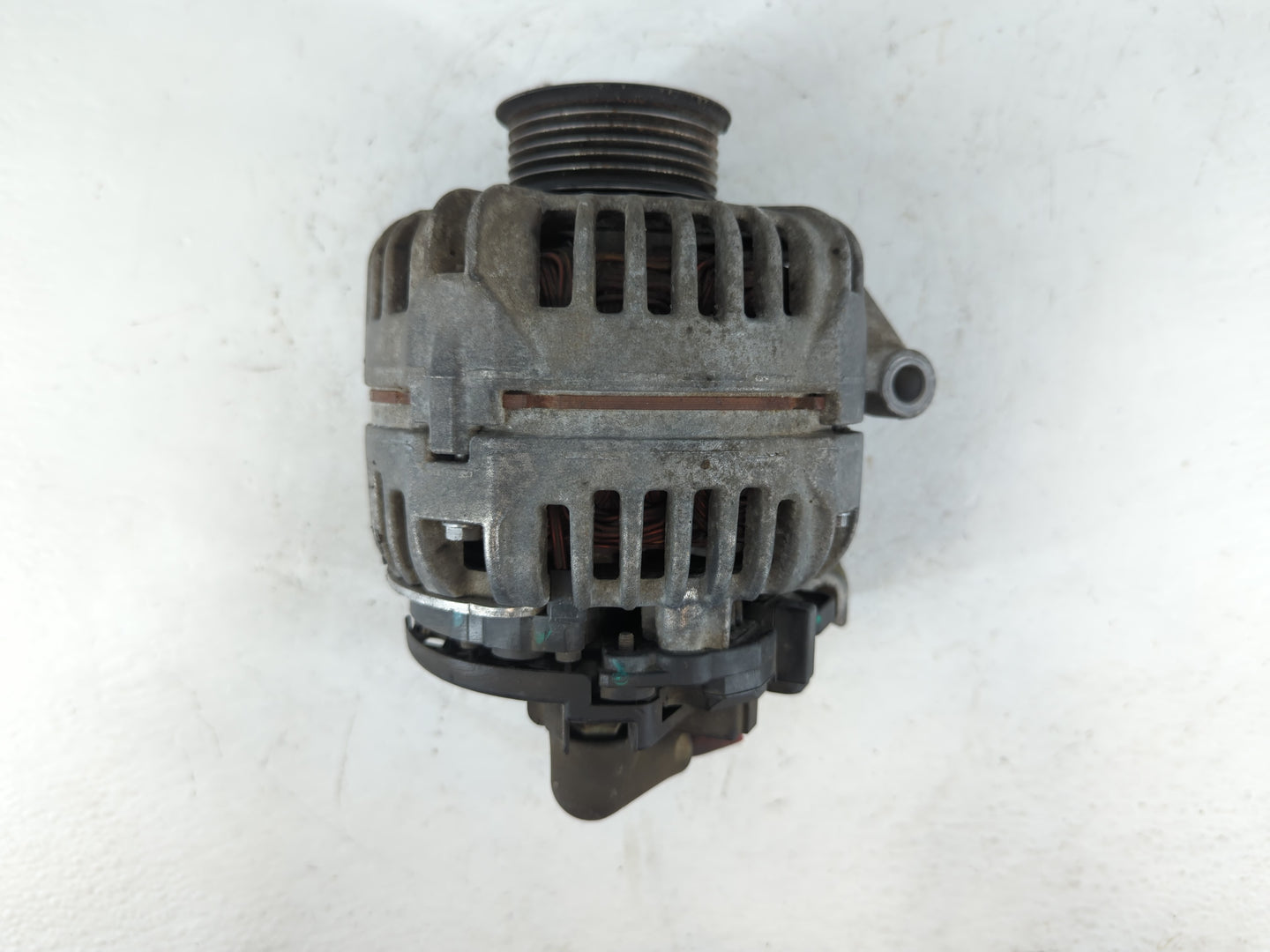2005 Buick Lacross Alternator Replacement Generator Charging Assembly Engine OEM P/N:0 124 425 031 Fits OEM Used Auto Parts 