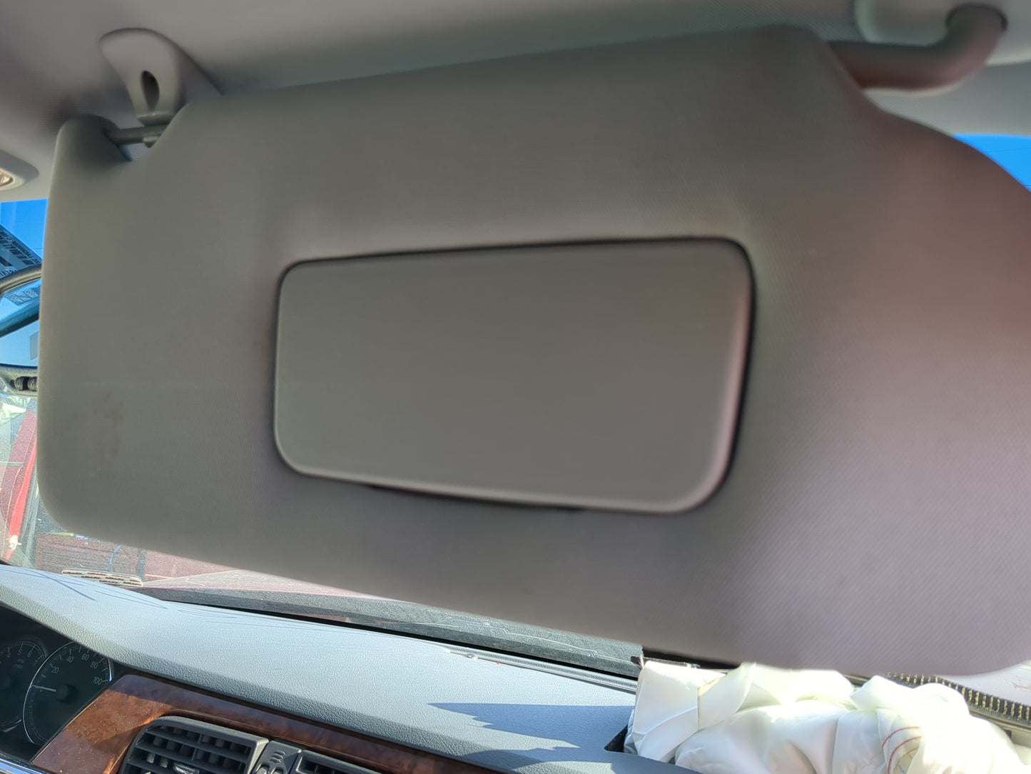 2005-2009 Buick Lacrosse Sun Visor Shade Replacement Passenger Right Mirror Fits Fits 2005 2006 2007 2008 2009 OEM Used Auto