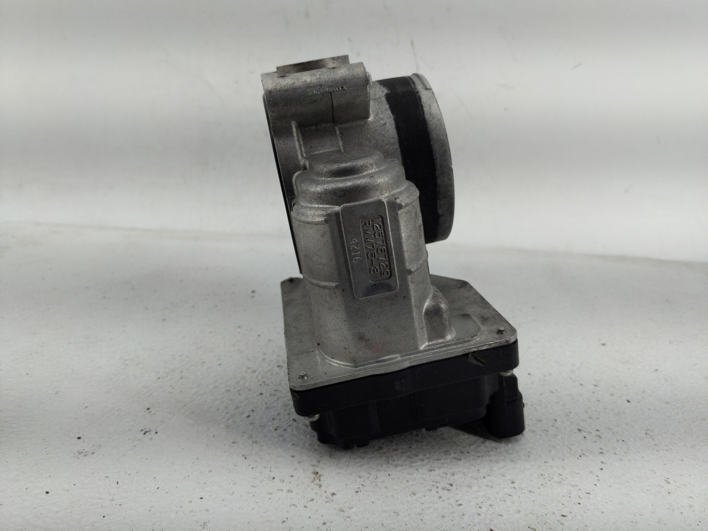 2005 Buick Lacrosse Throttle Body P/N:RMM75-3 12576729 Fits OEM Used Auto Parts - Oemusedautoparts1.com