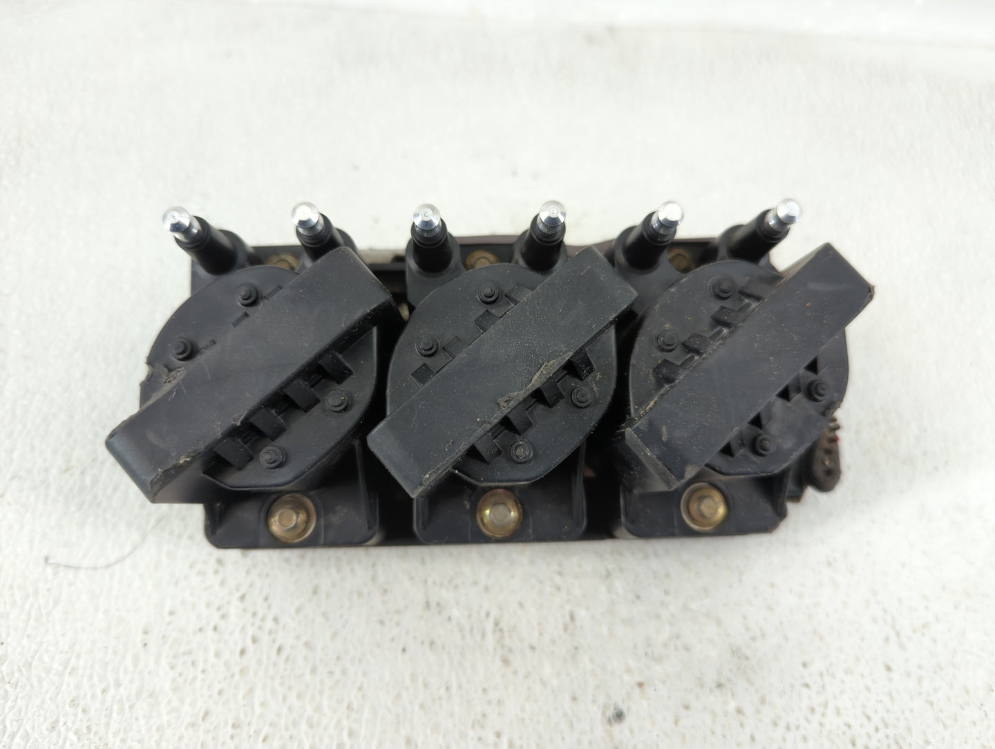2005 Buick Lacrosse Ignition Coil Igniter Pack - Oemusedautoparts1.com
