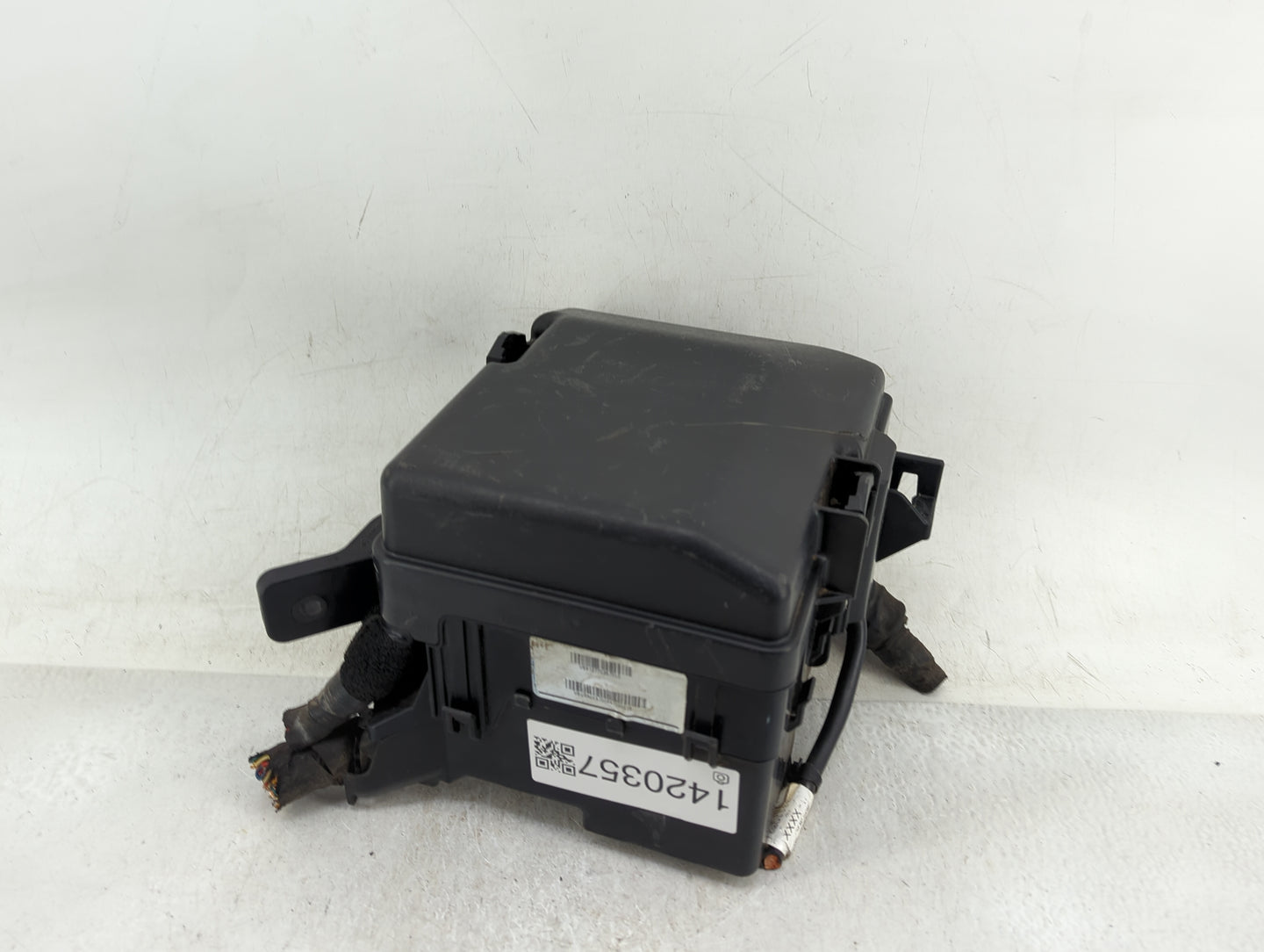 2005 Buick Lacrosse Fusebox Fuse Box Panel Relay Module Fits OEM Used Auto Parts - Oemusedautoparts1.com