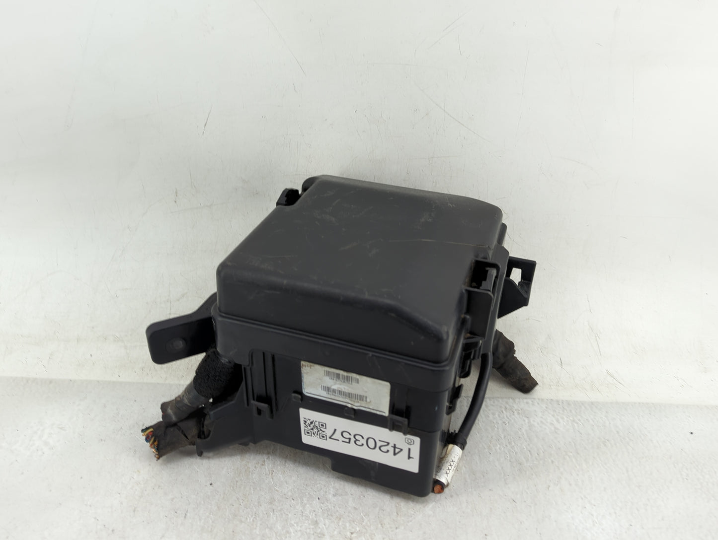 2005 Buick Lacrosse Fusebox Fuse Box Panel Relay Module Fits OEM Used Auto Parts - Oemusedautoparts1.com