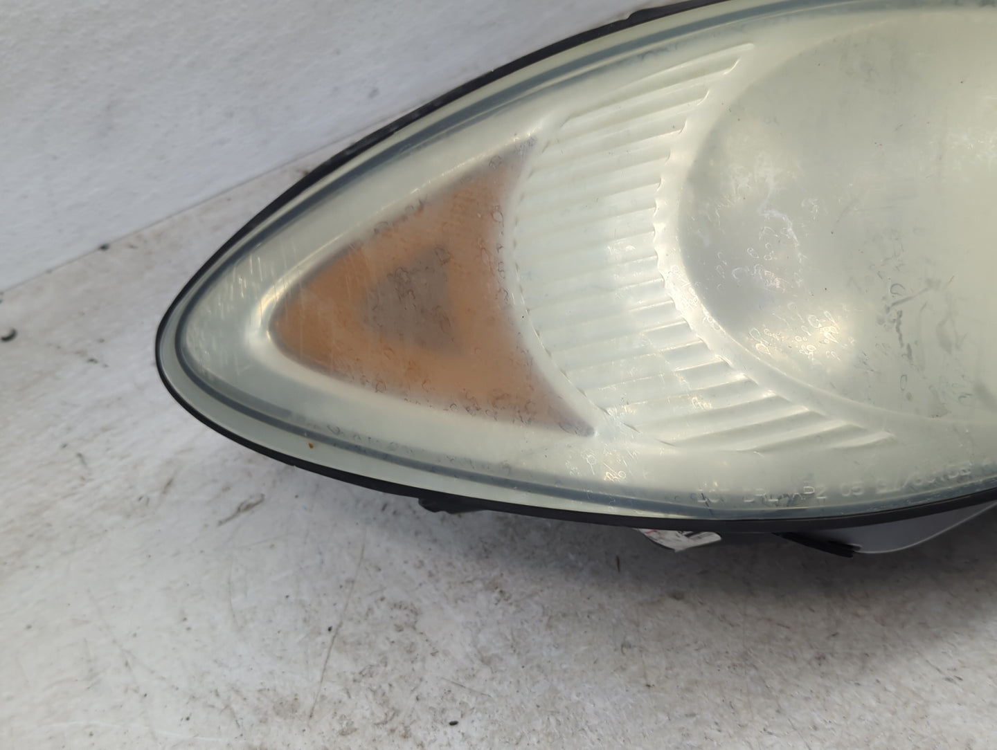 2005-2007 Buick Lacrosse Passenger Right Oem Head Light Headlight Lamp - Oemusedautoparts1.com