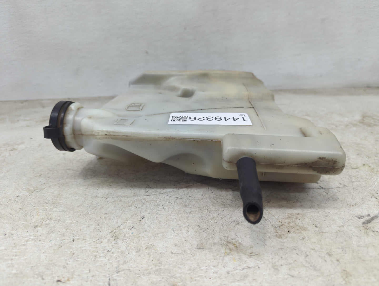 2005-2009 Buick Lacrosse Radiator Coolant Overflow Expansion Tank Bottle 1449326 - Oemusedautoparts1.com