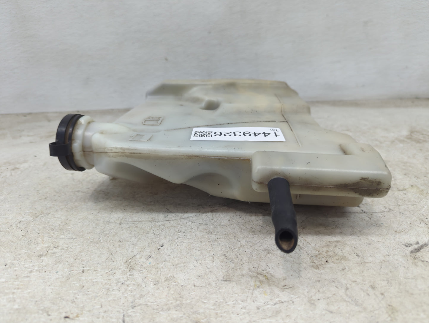 2005-2009 Buick Lacrosse Radiator Coolant Overflow Expansion Tank Bottle 1449326 - Oemusedautoparts1.com